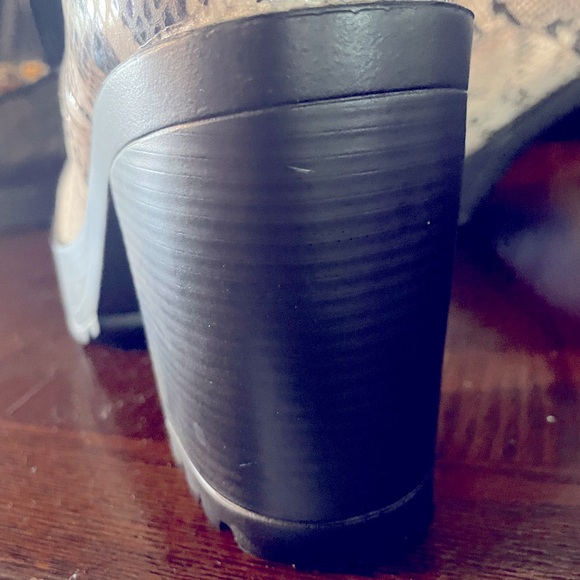 ROC platform lace up boots all leather snake print size 39 8 Made in Australia - Picture 7 of 10